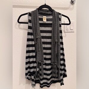 Ginger G Black & Gray Striped Sleeveless Cardigan Tank